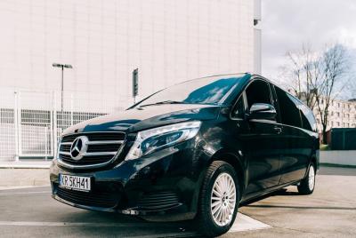 Traslado privado del aeropuerto de Gdansk hasta 3 personas