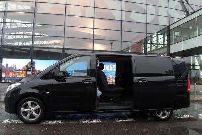 Traslado desde el aeropuerto de Gdańsk / Gdańsk a Sopot (4-6) pax Traslado desde el aeropuerto de Gdańsk / Gdańsk a Sopot (4-6) pax