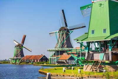 Molinos de Zaanse Schans, Marken y Volendam: excursión de medio d Molinos de Zaanse Schans, Marken y Volendam: excursión de medio d
