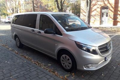 Traslado privado al aeropuerto de Poznań MINIVAN Vito o similar Traslado privado al aeropuerto de Poznań MINIVAN Vito o similar