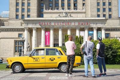 Tour privado: Varsovia histórica en un Fiat retro