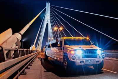 Paquete de Limo Party & Club en Varsovia Paquete de Limo Party & Club en Varsovia