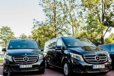Premium privado Varsovia Okecie traslado al aeropuerto hasta 7 pe
