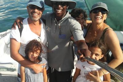 Charter privado de medio día Charter privado de medio día