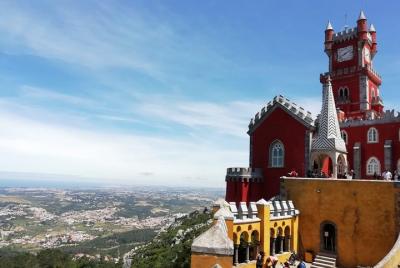 Tour privado a Lisboa, Cascais y Sintra: desde Fátima Tour privado a Lisboa, Cascais y Sintra: desde Fátima