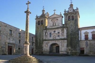 Visita guiada privada de medio día a Viseu con almuerzo