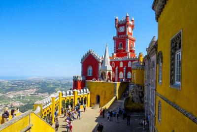 Excelente excursión a Sintra y el Palacio da Pena para grupos peq