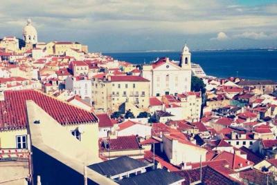 Excursión a pie histórica de medio día de Lisboa con grupo pequeñ Excursión a pie histórica de medio día de Lisboa con grupo pequeñ