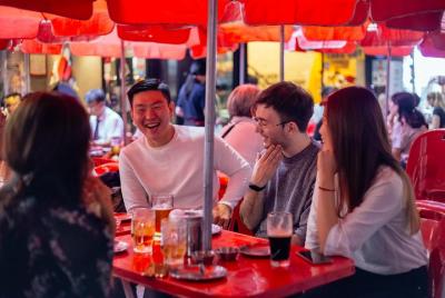 Vibrante tour privado nocturno de Seúl: puntos calientes, vida lo