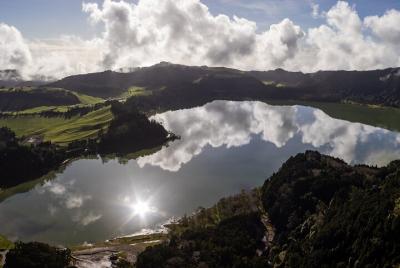 Explore Furnas en Van - Tour de día completo con almuerzo y baños