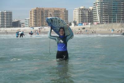 Excursión a la playa con surf desde Oporto