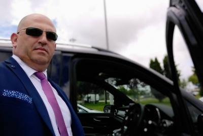 Porto - Vehículos privados y chófer a su disposición para negocio