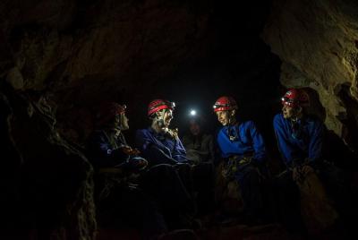 Caving tour cerca de Lisbon Caving tour cerca de Lisbon