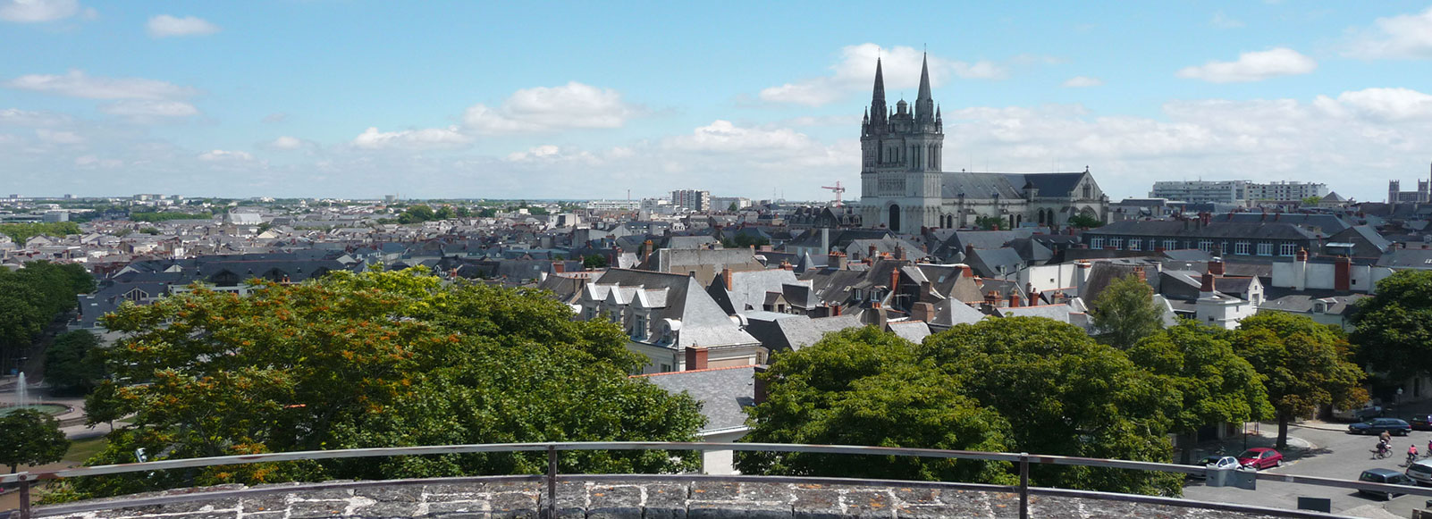 Transfer Offers in Angers. Low Cost Transfers in  Angers 
