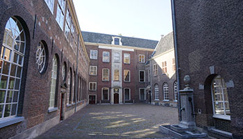 Alquiler de coches en Leiden 