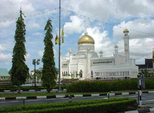 Brunéi  Bandar Seri Begawan  Mezquita de Omar Ali Sifuddin Mezquita de Omar Ali Sifuddin Brunéi - Bandar Seri Begawan  - Brunéi 