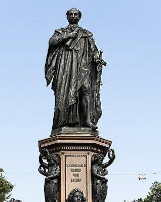 Alemania Munich Monumento al rey Maximilian II Monumento al rey Maximilian II Bayern - Munich - Alemania