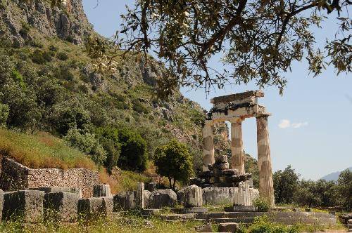 Grecia Delfoi  Santuario de Atenea Pronaia Santuario de Atenea Pronaia Delfoi - Delfoi  - Grecia