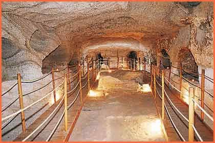 Milos Catacombs