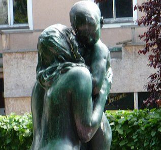 Noruega Bergen  Escultura de La madre y su Hijo Escultura de La madre y su Hijo Hordaland - Bergen  - Noruega