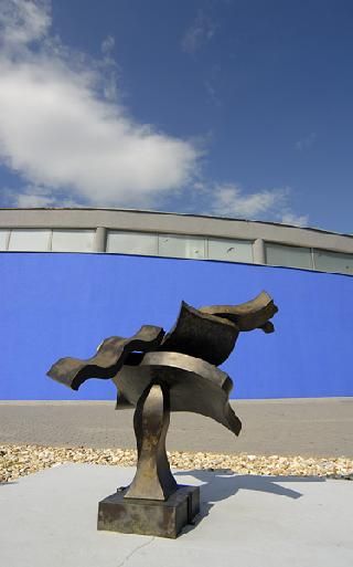 Eslovaquia  Bratislava  Museo de Arte Moderno Museo de Arte Moderno Eslovaquia - Bratislava  - Eslovaquia 