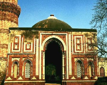 Visitar Alai Darwaza Visitar Alai Darwaza