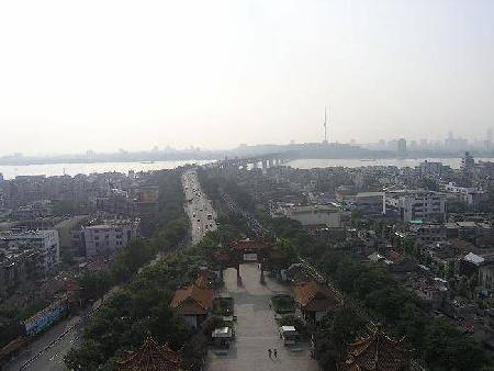 Hoteles cerca de Puente Huhan  Wuhan