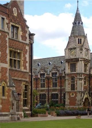 Pembroke College