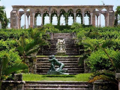 Bahamas Nassau  Versalles Gardens y French Cloister. Versalles Gardens y French Cloister. Centro America - Nassau  - Bahamas