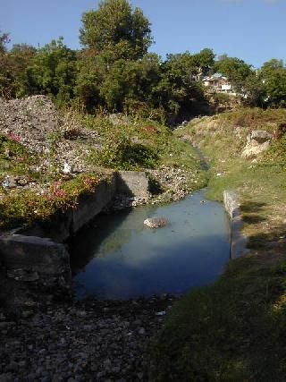 San Cristóbal y Nieves Charlestown  Bath Springs Bath Springs Nevis - Charlestown  - San Cristóbal y Nieves