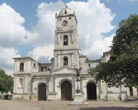 Hoteles cerca de Iglesia de San José  Holguín