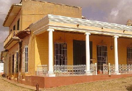 Hoteles cerca de Museo de Arqueología Guamuhaya  Trinidad