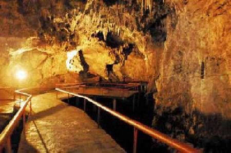 San Cristobal Caves