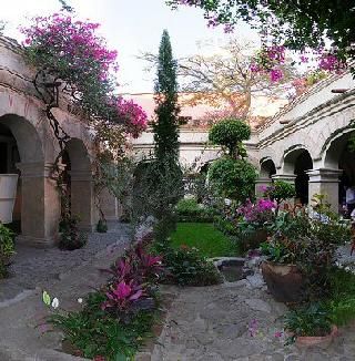 Hotels near Santa Catalina Ex-Convent  Oaxaca