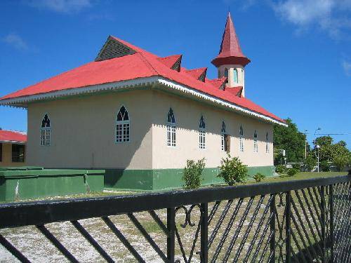 Polinesia Francesa Avatoru Iglesia de Otepipi Iglesia de Otepipi Polinesia Francesa - Avatoru - Polinesia Francesa