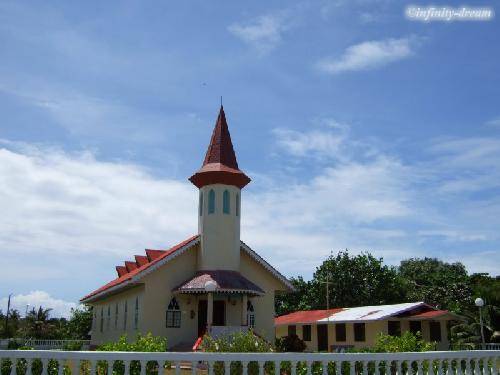 Polinesia Francesa Avatoru Iglesia de Otepipi Iglesia de Otepipi Avatoru - Avatoru - Polinesia Francesa