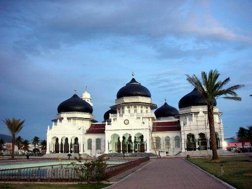 Indonesia Banda Aceh  Mezquita de Banda Aech Mezquita de Banda Aech Banda Aceh - Banda Aceh  - Indonesia