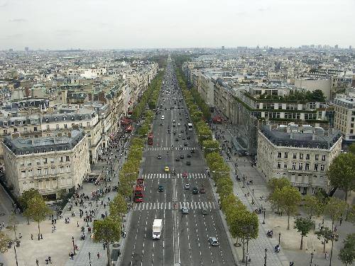 فرنسا باريس شارع الشانزليزيه شارع الشانزليزيه باريس - باريس - فرنسا