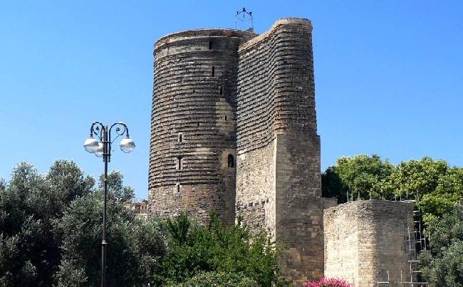 Azerbaiyán Baku  Torre de la Doncella Torre de la Doncella Baki - Baku  - Azerbaiyán