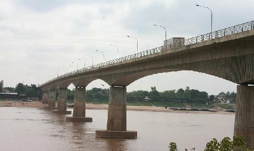 Laos Vientiane  Puente de la Amistad Puente de la Amistad Vientiane - Vientiane  - Laos