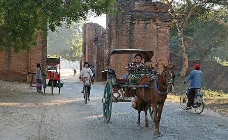 Tharaba Gate
