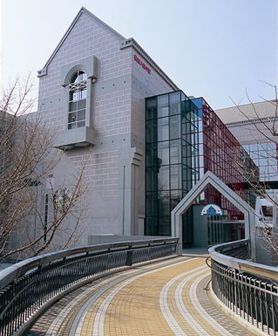 Hoteles cerca de Museo de Muñecas  Yokohama