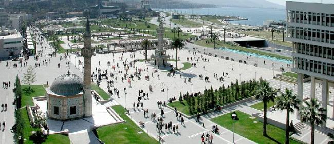 Turquía Izmir Plaza de konak Plaza de konak Izmir - Izmir - Turquía