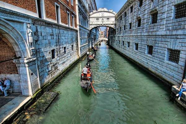 Italia Venecia Puente de los Suspiros Puente de los Suspiros Veneto - Venecia - Italia