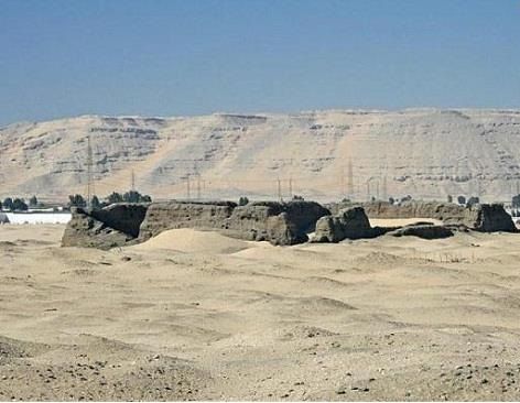 Egipto Abidos  Fuertes de Shunet el Zebib Fuertes de Shunet el Zebib Suhag - Abidos  - Egipto