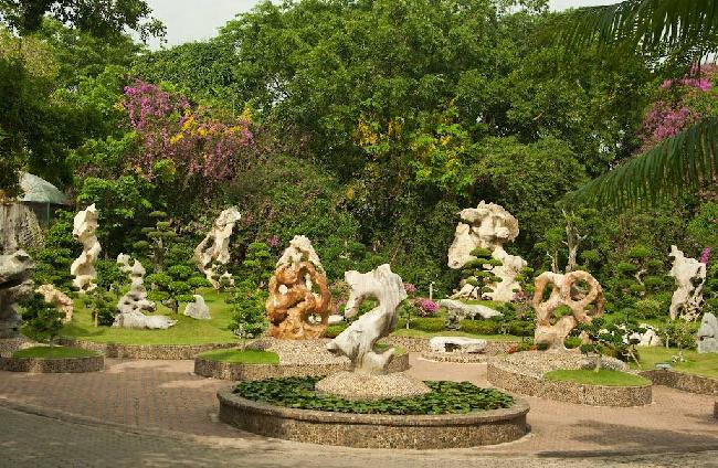 Tailandia Pattaya  Parque Temático Edad de Piedra y Criadero de Cocodrilos de Pattaya Parque Temático Edad de Piedra y Criadero de Cocodrilos de Pattaya Pattaya - Pattaya  - Tailandia