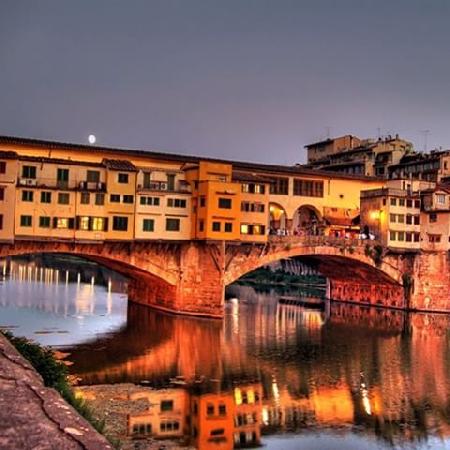 Hotels near Vecchio Bridge  Florence