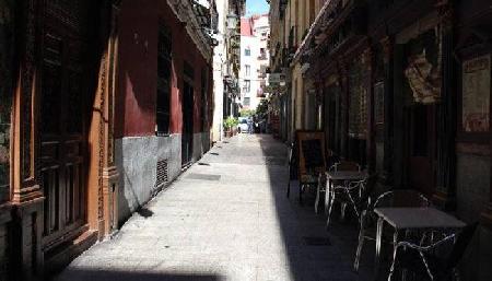 Alvarez Gato Alley