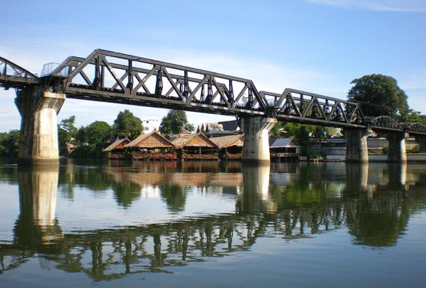 Tailandia Kanchanaburi Puente sobre el río Kwai Puente sobre el río Kwai Kanchanaburi - Kanchanaburi - Tailandia