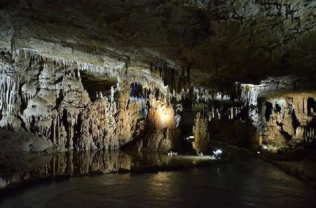 Georgia Kutaisi  Cueva de Prometeo Cueva de Prometeo Georgia - Kutaisi  - Georgia